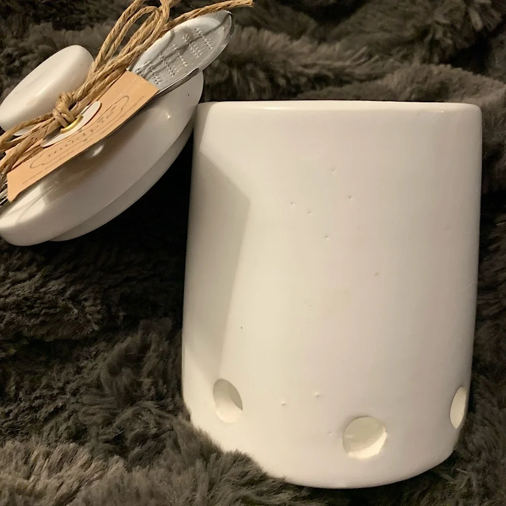 Garlic Container and Mincing Spoon